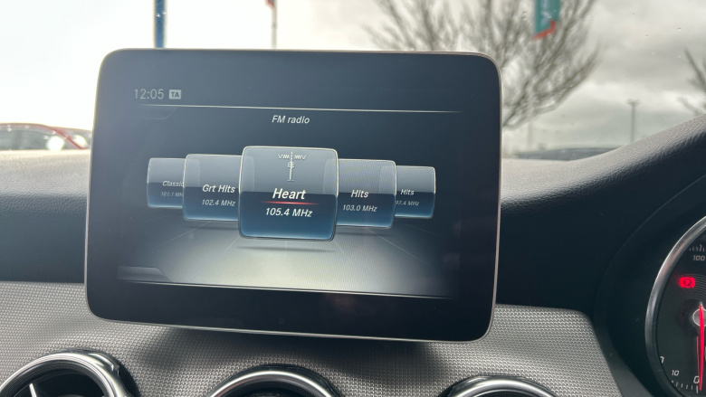 Mercedes-Benz GLA 200 Sport 5dr Petrol Hatchback